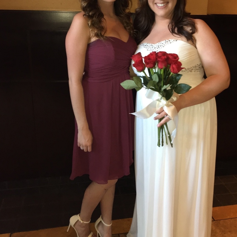David’s Bridal Short Crinkle Chiffon Dress, Bridesmaids, Wine, Size 4